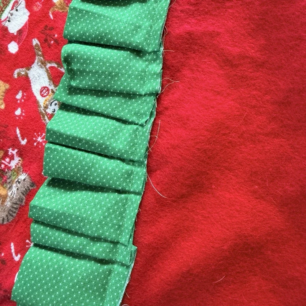 Handmade CATS KITTENS Christmas Tree Skirt 40